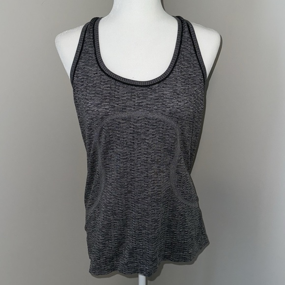 Lululemon Swiftly Tech Tank Grey Run with Heart 10 - Picture 2 of 3